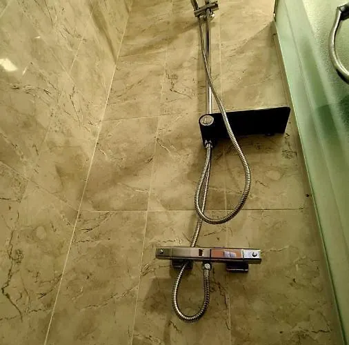 Fantastic Place 아파틴