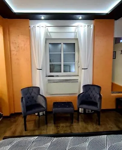 Fantastic Place 아파틴